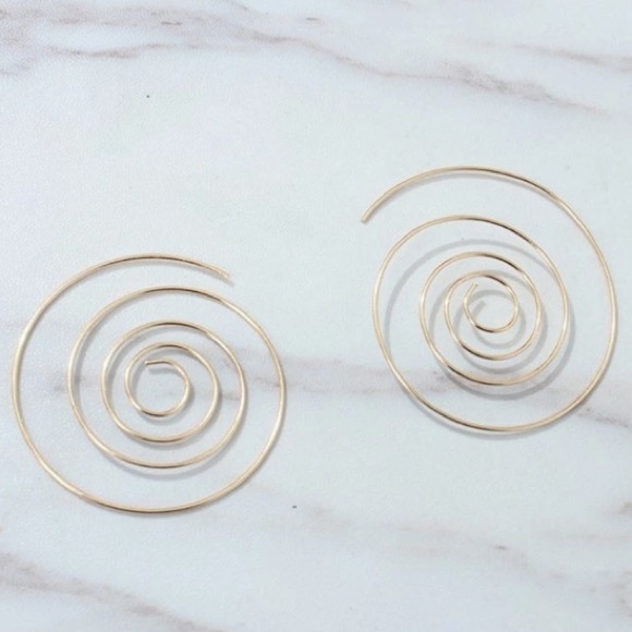 💙💎💲FIRM🛍➕BUNDLE➕🛍4 DISCOUNT!💛SPIRAL HOOPS!💛 - Picture 6 of 8